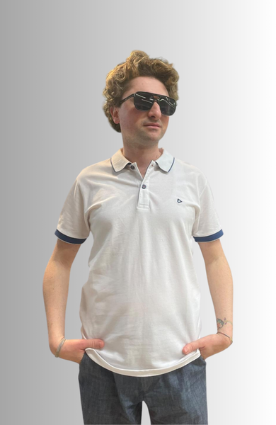 POLO UOMO PIQUET MANICA CORTA BORDI IN CONTRASTO SPACCHETTI CLOSE UP ART. CLP092