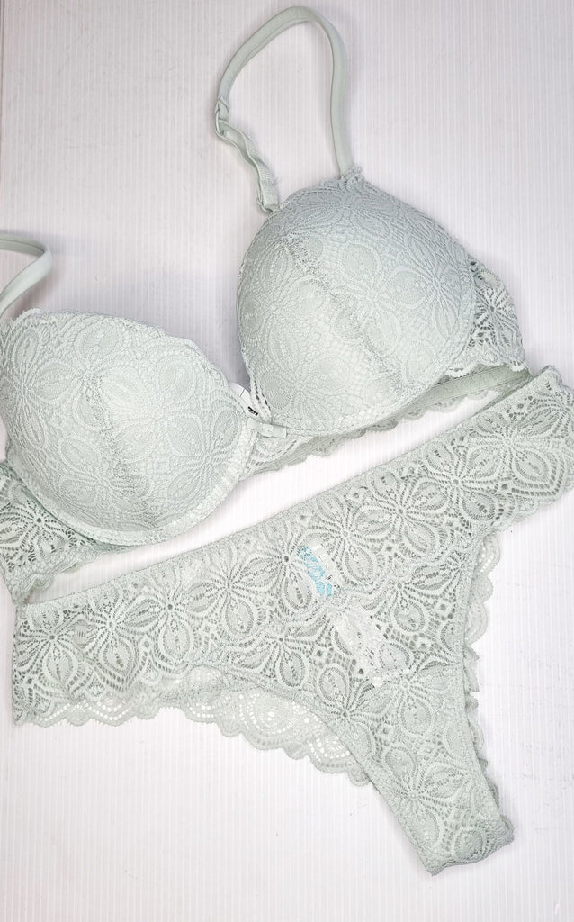 COMPLETO INTIMO DONNA REGGISENO IMBOTTITO BRASILIANA PIZZO INFIORE