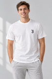 T-shirt Juventus bianca in studio-1.png