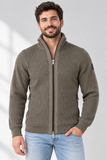 Cardigan oliva in posa frontale-4.png