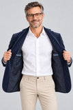 Giacca blu aperta con due tasche interne.png