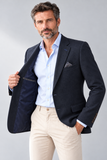 Blazer navy aperto, quattro bottoni ai polsini-5.png